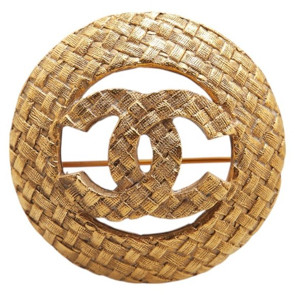 CHANEL Vintage Gold Logo Brooch - Picture 1 of 5